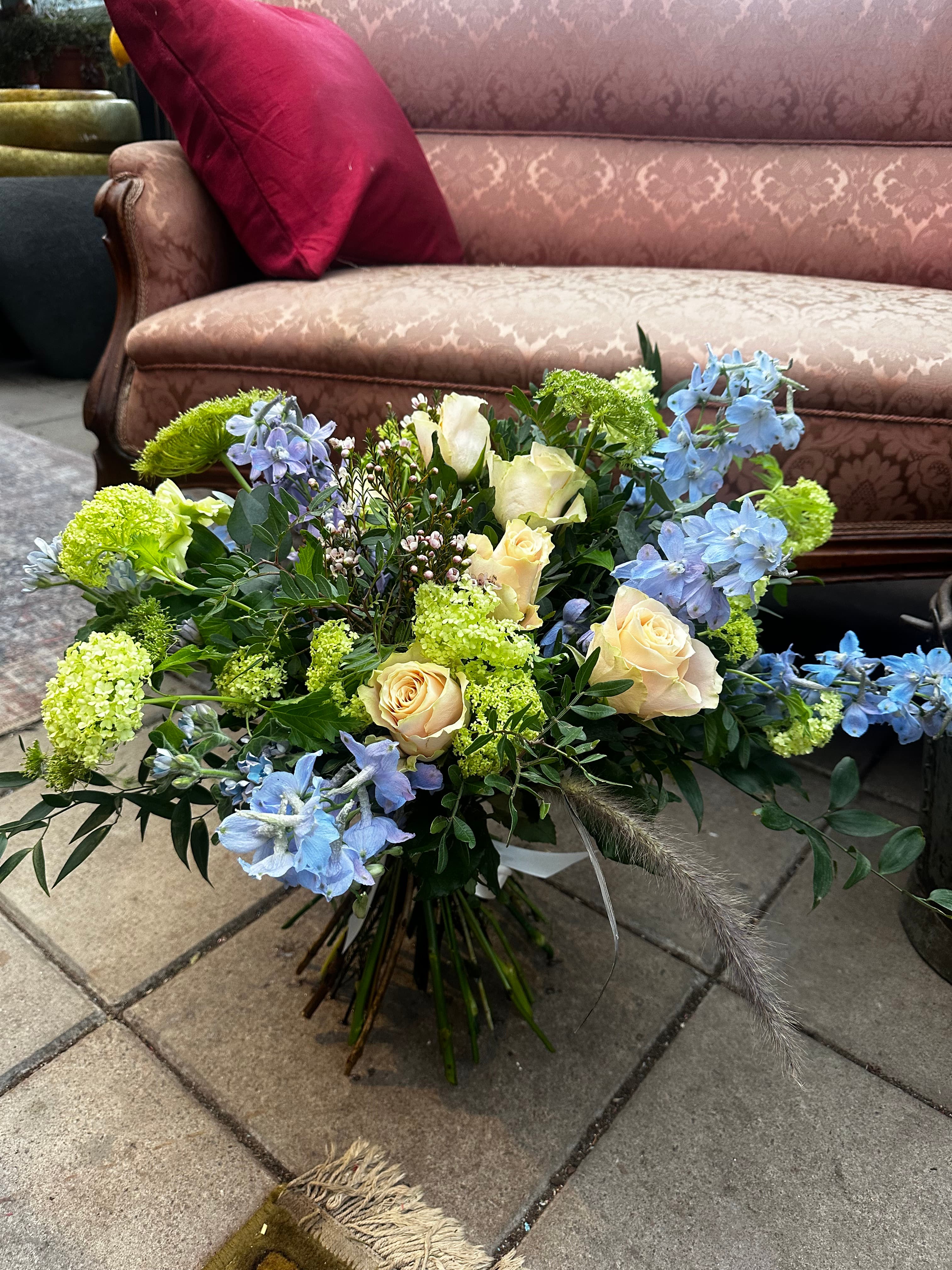 Stående begravningsbukett